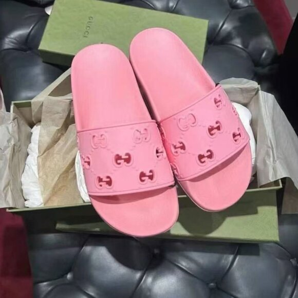 NIB Authentic Gucci Women’s Pursuit GG Slide Sandals - Picture 3 of 5
